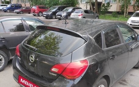 Opel Astra J, 2014 год, 700 000 рублей, 5 фотография