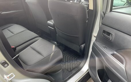 Mitsubishi Outlander III рестайлинг 3, 2016 год, 1 650 000 рублей, 18 фотография