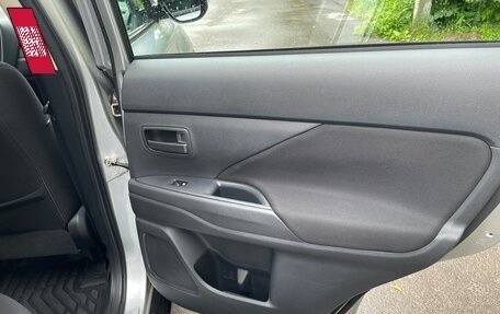 Mitsubishi Outlander III рестайлинг 3, 2016 год, 1 650 000 рублей, 20 фотография