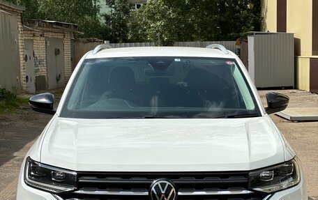 Volkswagen T-Cross I, 2020 год, 1 590 000 рублей, 2 фотография