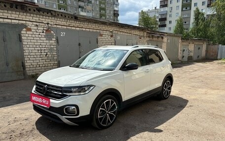 Volkswagen T-Cross I, 2020 год, 1 590 000 рублей, 3 фотография