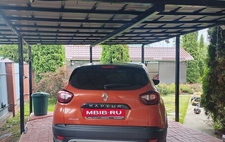 Renault Kaptur I рестайлинг, 2017 год, 1 350 000 рублей, 2 фотография