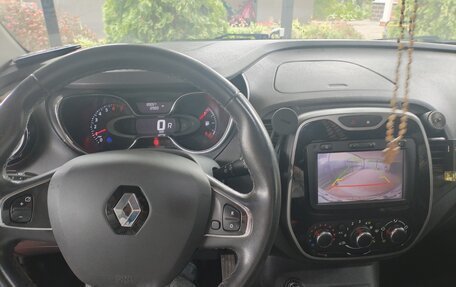 Renault Kaptur I рестайлинг, 2017 год, 1 350 000 рублей, 10 фотография