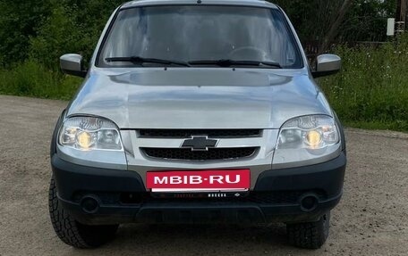 Chevrolet Niva I рестайлинг, 2015 год, 510 000 рублей, 7 фотография
