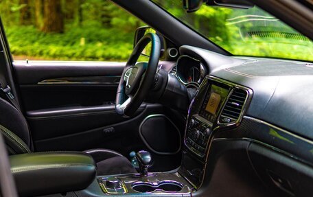 Jeep Grand Cherokee, 2013 год, 6 000 000 рублей, 27 фотография
