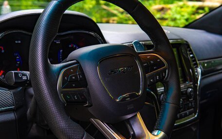 Jeep Grand Cherokee, 2013 год, 6 000 000 рублей, 21 фотография