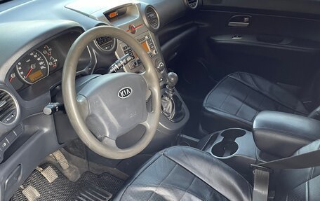 KIA Carens III (RP), 2010 год, 460 000 рублей, 2 фотография