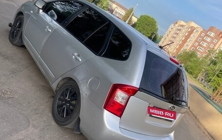 KIA Carens III (RP), 2010 год, 460 000 рублей, 3 фотография