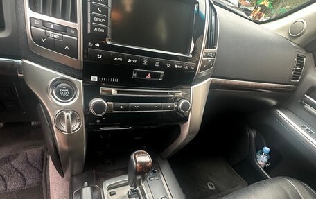 Toyota Land Cruiser 200, 2013 год, 4 600 000 рублей, 8 фотография