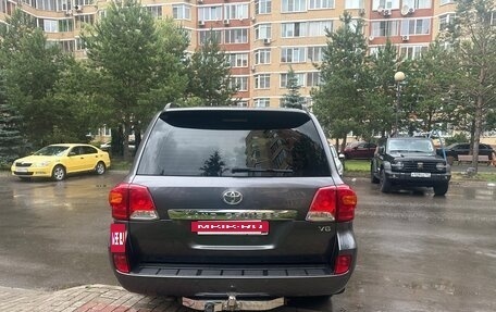 Toyota Land Cruiser 200, 2013 год, 4 600 000 рублей, 6 фотография