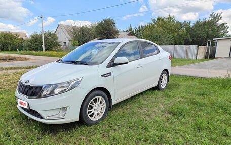 KIA Rio III рестайлинг, 2013 год, 1 020 000 рублей, 2 фотография
