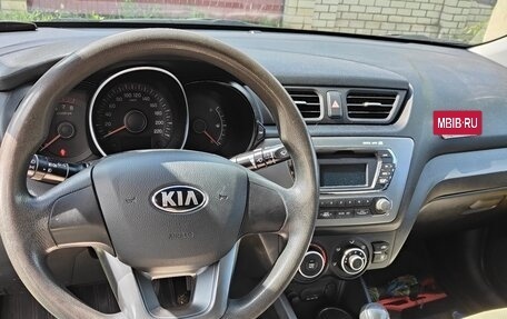 KIA Rio III рестайлинг, 2013 год, 1 020 000 рублей, 8 фотография