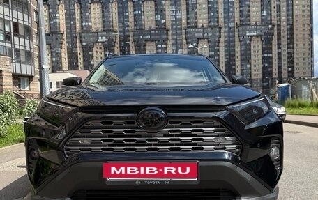 Toyota RAV4, 2019 год, 2 850 000 рублей, 7 фотография