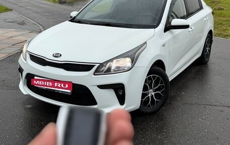 KIA Rio IV, 2018 год, 1 390 000 рублей, 10 фотография