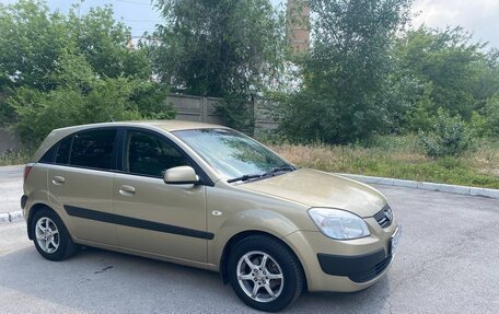 KIA Rio II, 2006 год, 600 000 рублей, 5 фотография