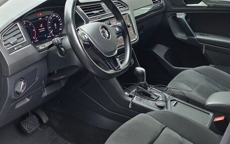 Volkswagen Tiguan II, 2017 год, 2 800 000 рублей, 9 фотография