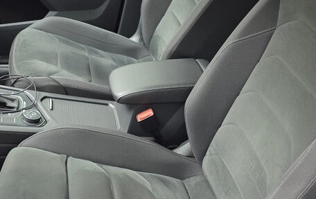 Volkswagen Tiguan II, 2017 год, 2 800 000 рублей, 10 фотография
