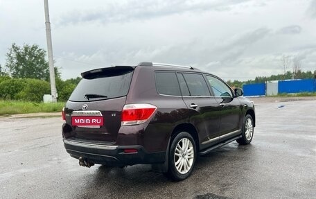 Toyota Highlander III, 2013 год, 1 770 000 рублей, 5 фотография