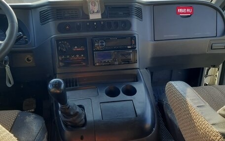 SsangYong Istana, 1998 год, 399 000 рублей, 4 фотография