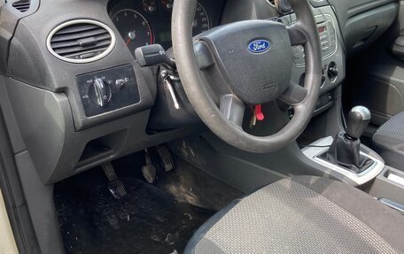 Ford Focus II рестайлинг, 2006 год, 330 000 рублей, 2 фотография