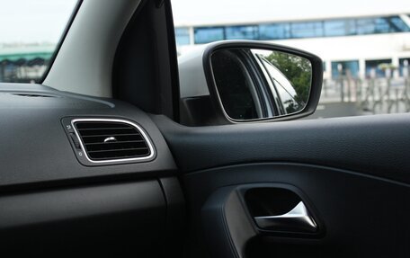 Volkswagen Polo VI (EU Market), 2014 год, 850 000 рублей, 34 фотография