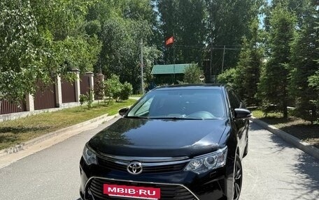 Toyota Camry, 2016 год, 2 050 000 рублей, 3 фотография
