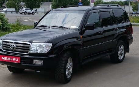 Toyota Land Cruiser 100 рестайлинг 2, 2003 год, 1 475 000 рублей, 6 фотография