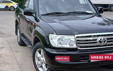 Toyota Land Cruiser 100 рестайлинг 2, 2003 год, 1 475 000 рублей, 2 фотография