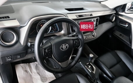 Toyota RAV4, 2014 год, 2 349 000 рублей, 12 фотография
