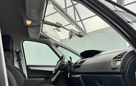 Citroen C4 Picasso II рестайлинг, 2012 год, 670 000 рублей, 13 фотография