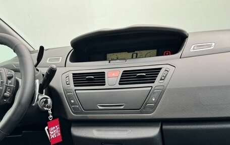 Citroen C4 Picasso II рестайлинг, 2012 год, 670 000 рублей, 18 фотография