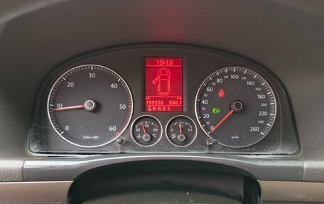Volkswagen Touran III, 2010 год, 650 000 рублей, 7 фотография