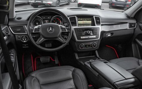 Mercedes-Benz M-Класс, 2015 год, 3 100 000 рублей, 6 фотография