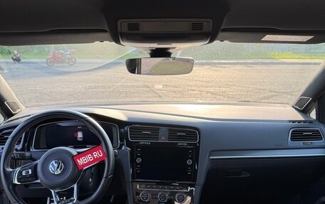 Volkswagen Golf GTI VII, 2017 год, 3 000 000 рублей, 4 фотография