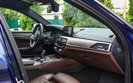 BMW 5 серия, 2018 год, 3 500 000 рублей, 16 фотография