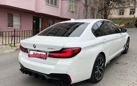 BMW 5 серия, 2021 год, 5 500 000 рублей, 4 фотография