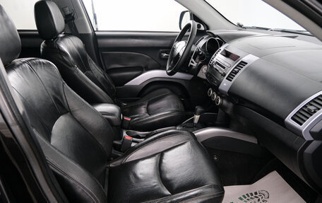 Mitsubishi Outlander III рестайлинг 3, 2007 год, 1 359 000 рублей, 14 фотография