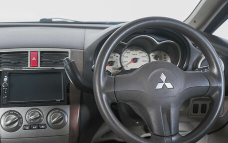 Mitsubishi Colt VI рестайлинг, 2002 год, 349 000 рублей, 15 фотография