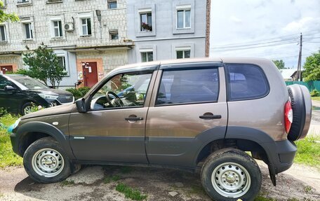 Chevrolet Niva I рестайлинг, 2013 год, 699 000 рублей, 3 фотография