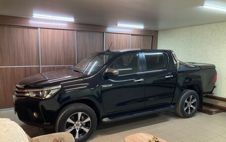 Toyota Hilux VIII, 2018 год, 6 500 000 рублей, 1 фотография