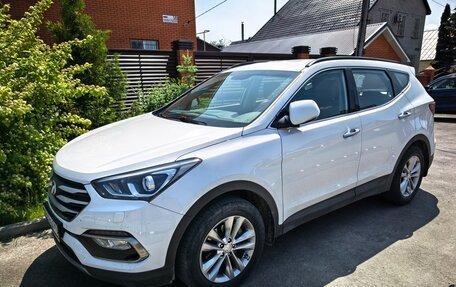 Hyundai Santa Fe III рестайлинг, 2017 год, 2 200 000 рублей, 1 фотография