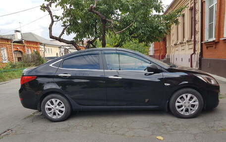 Hyundai Solaris II рестайлинг, 2012 год, 850 000 рублей, 3 фотография