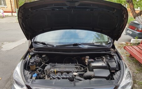 Hyundai Solaris II рестайлинг, 2012 год, 850 000 рублей, 14 фотография