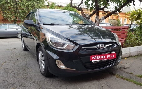 Hyundai Solaris II рестайлинг, 2012 год, 850 000 рублей, 6 фотография