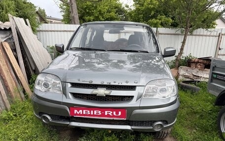 Chevrolet Niva I рестайлинг, 2012 год, 592 000 рублей, 4 фотография