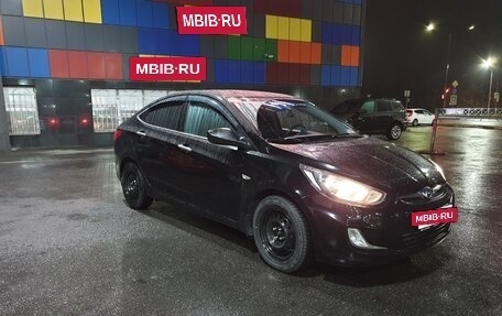 Hyundai Solaris II рестайлинг, 2012 год, 850 000 рублей, 19 фотография