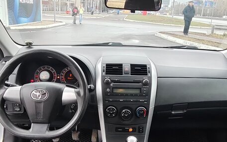 Toyota Corolla, 2010 год, 970 000 рублей, 13 фотография