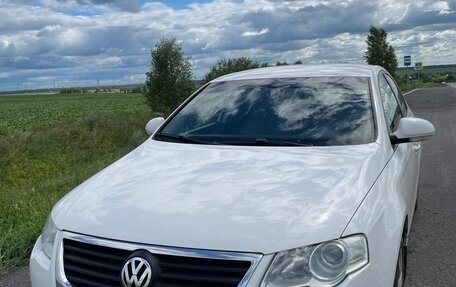 Volkswagen Passat B6, 2010 год, 950 000 рублей, 2 фотография