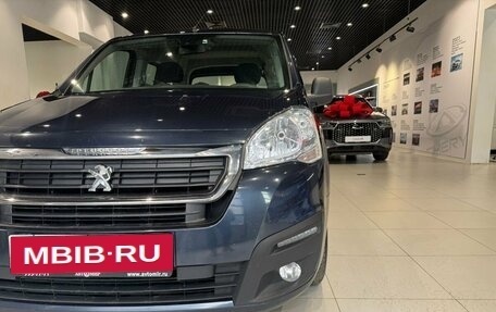 Peugeot Partner II рестайлинг 2, 2021 год, 1 939 000 рублей, 8 фотография