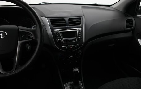 Hyundai Solaris II рестайлинг, 2016 год, 920 000 рублей, 10 фотография